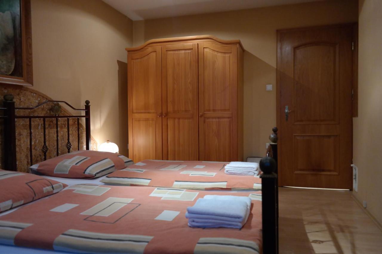Villamirage Tarnowskie Gory Ngoại thất bức ảnh